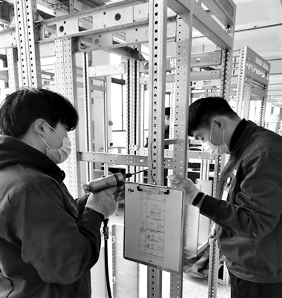 http://www.zime.edu.cn/__local/A/28/16/543801D44EAAFEE05CD5A20430A_44A88054_1F0D2.jpg?e=.jpg